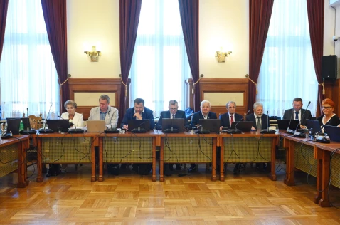 LVI sesja Rady Powiatu_03.JPG