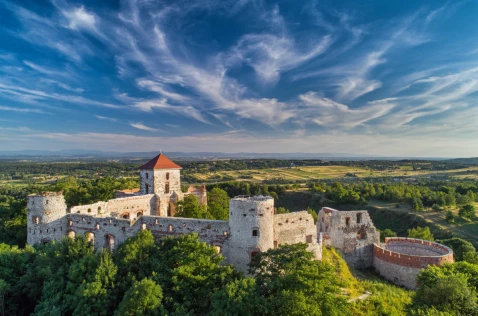 Zamek Tenczyn w Rudnie remontowany przez Gminę Krzeszowice przy wsparciu finansowym Ministerstwa Kultury i Dziedzictwa Narodowego.jpg
